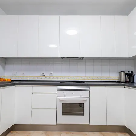 Сasa de vacaciones Cozy Townhouse With Ocean Views In *