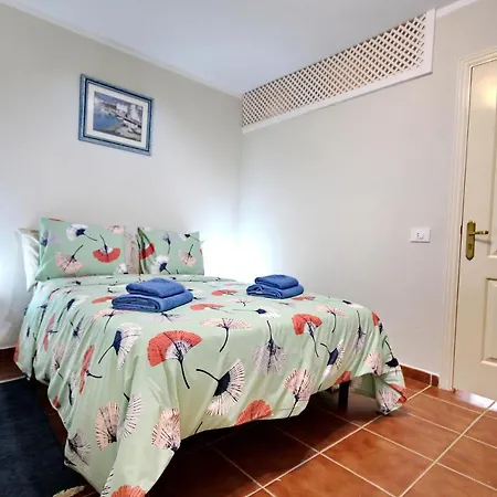 Cozy Townhouse With Ocean Views In Сasa de vacaciones