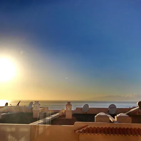 Сasa de vacaciones Cozy Townhouse With Ocean Views In Costa Adeje (Tenerife)