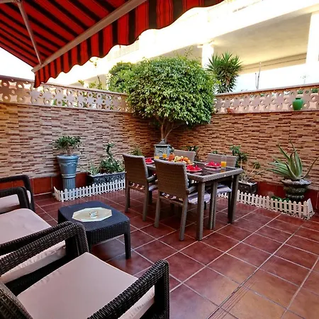 Cozy Townhouse With Ocean Views In Costa Adeje (Tenerife)