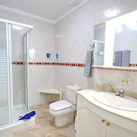 Сasa de vacaciones Cozy Townhouse With Ocean Views In