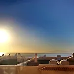 度假居 Cozy Townhouse With Ocean Views In 阿德耶