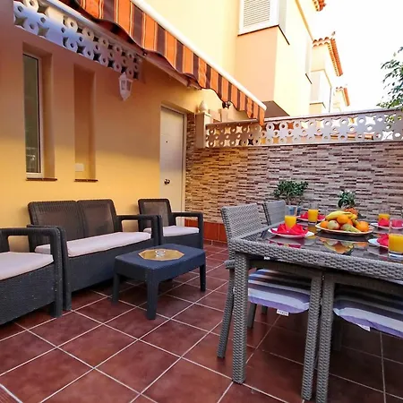 펜션 Cozy Townhouse With Ocean Views In *