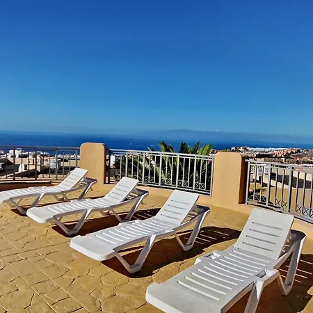 펜션 Cozy Townhouse With Ocean Views In *