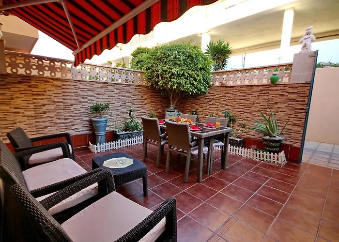 Cozy Townhouse With Ocean Views In Costa Adeje (Tenerife)