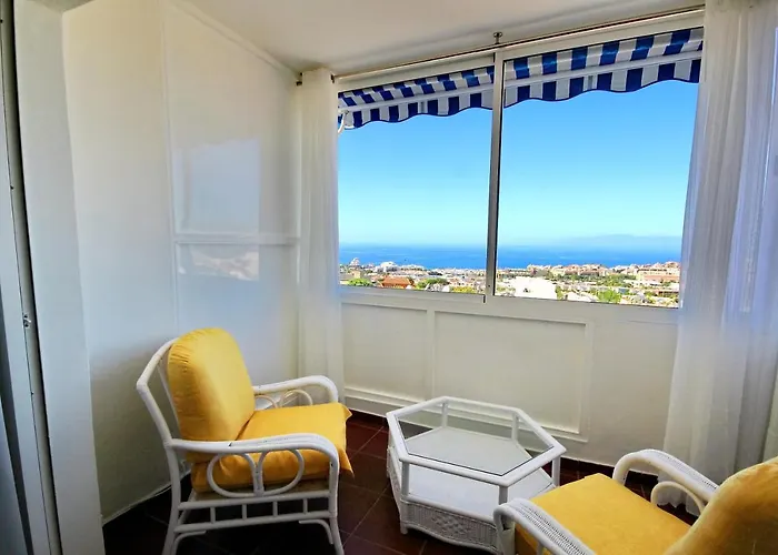 Cozy Townhouse With Ocean Views In Holiday home Costa Adeje (Tenerife)
